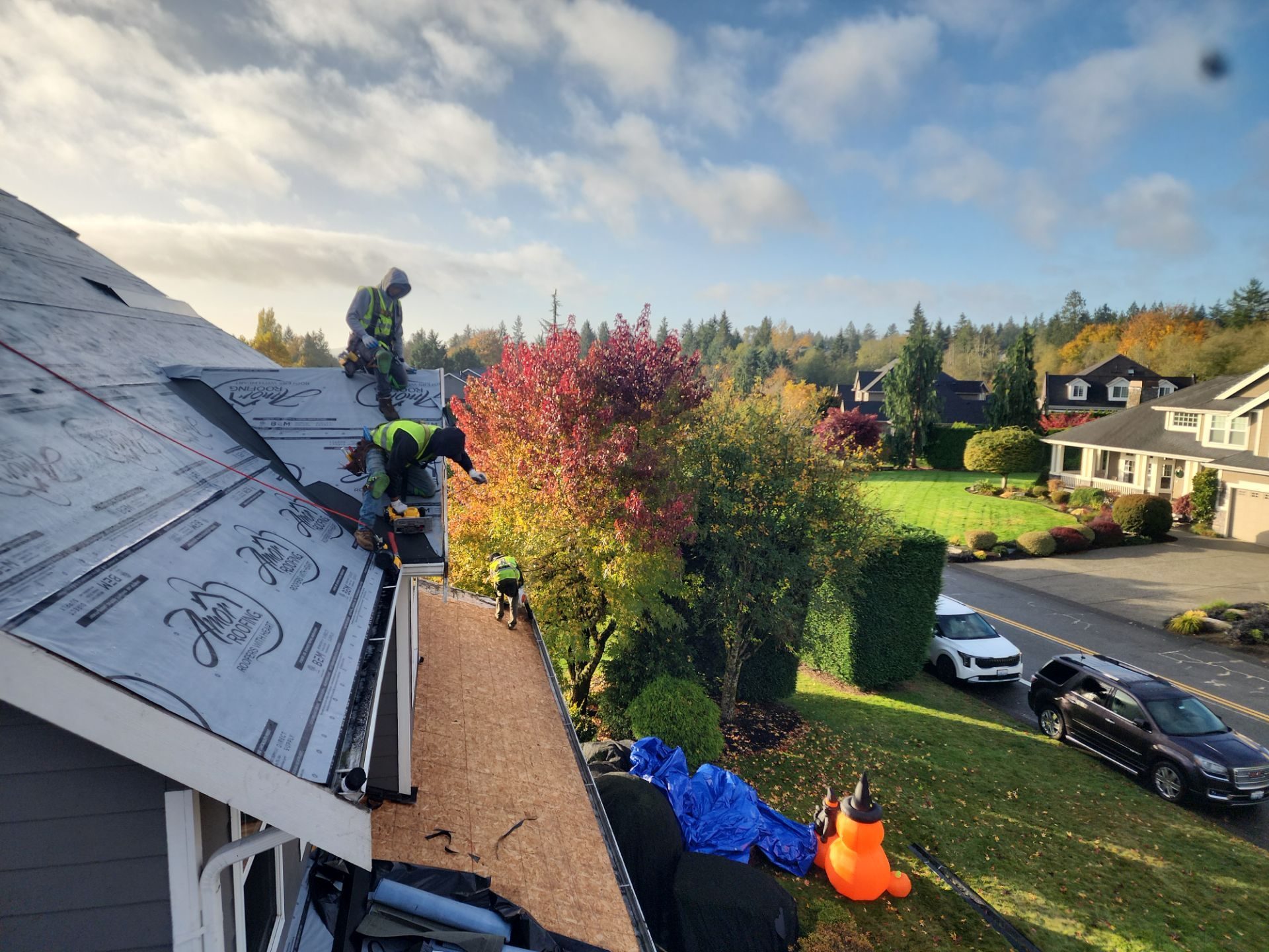 Amor Roofing site documentation: substrate preparation for Midnight Black asphalt shingle install in Snohomish, WA