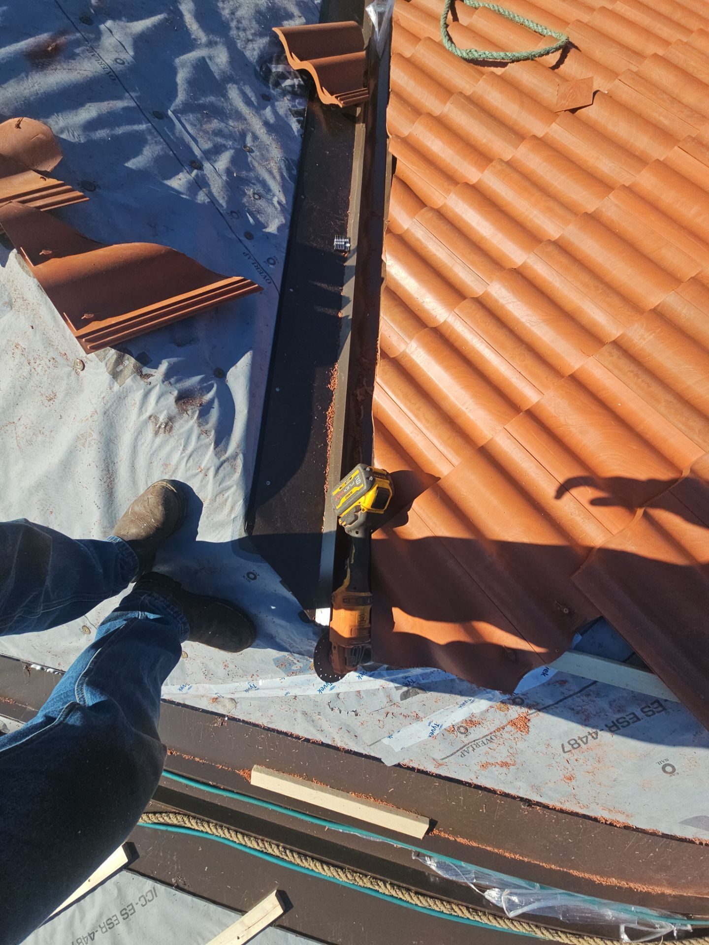 Roof decking and underlayment work on Mukilteo, WA project by Amor Roofing