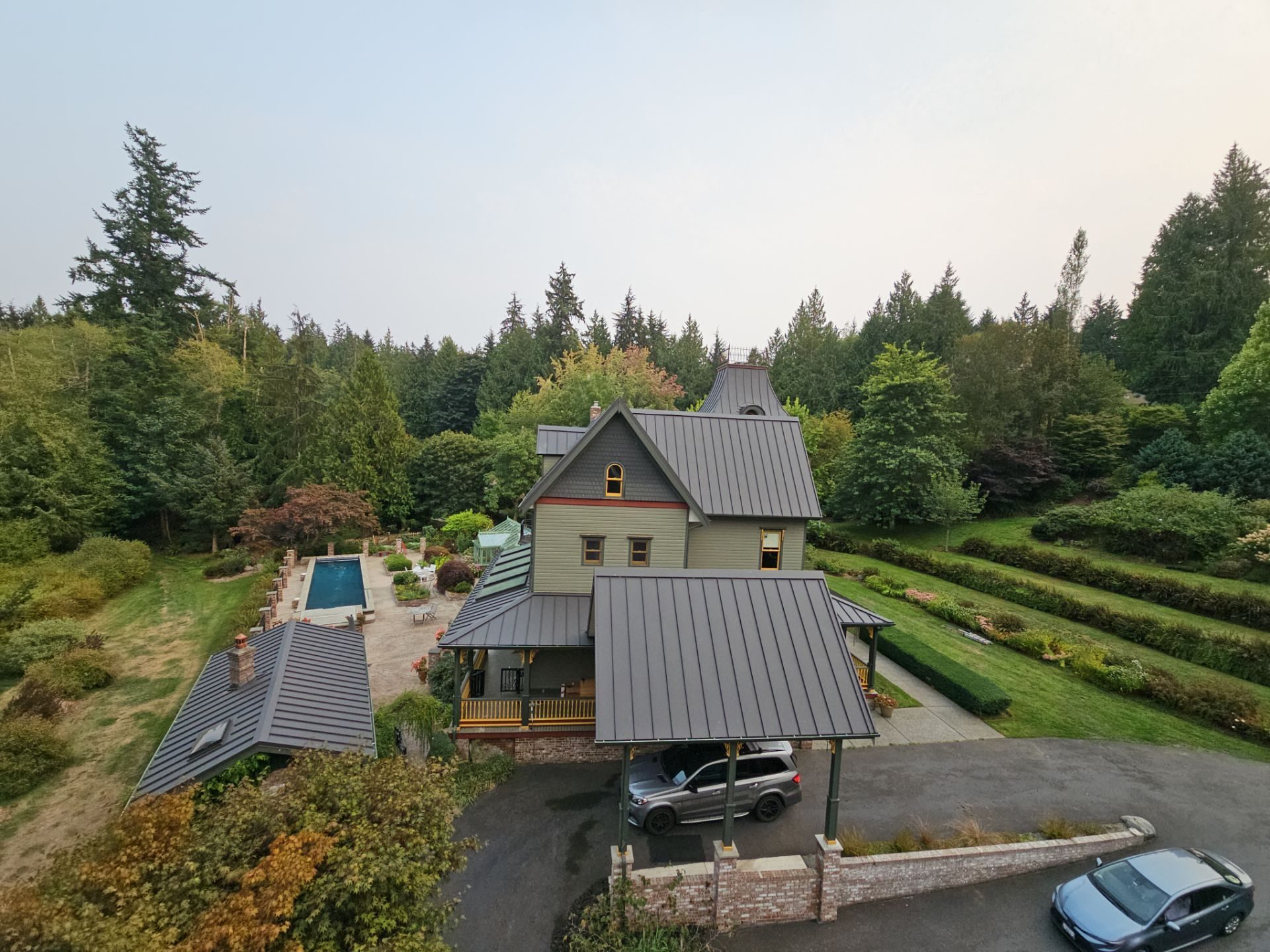 Black Carbon standing seam metal roof line and edge detail in Stanwood, WA