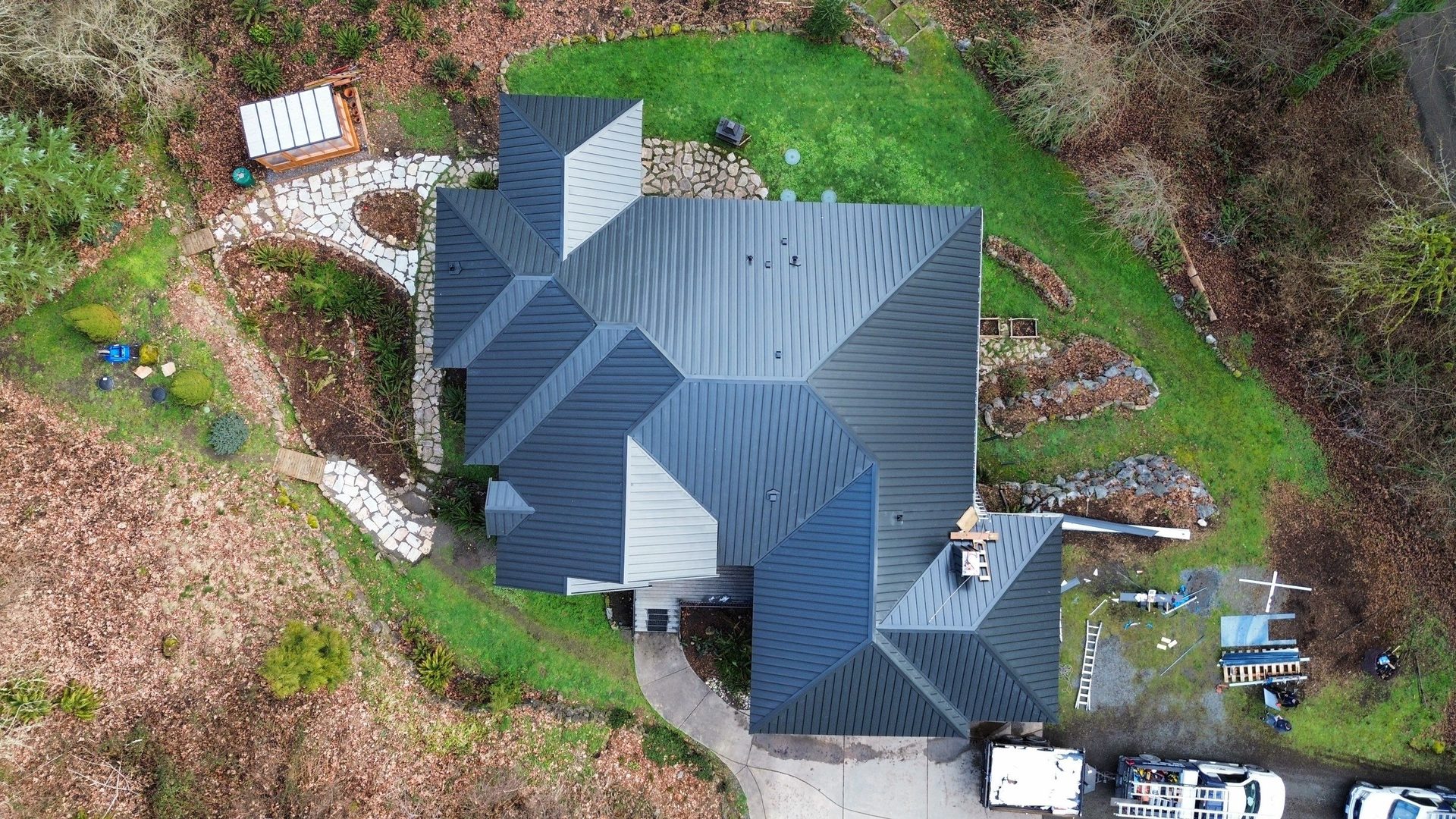 Architectural perspective of Matte Black standing seam metal roof in Snohomish, WA