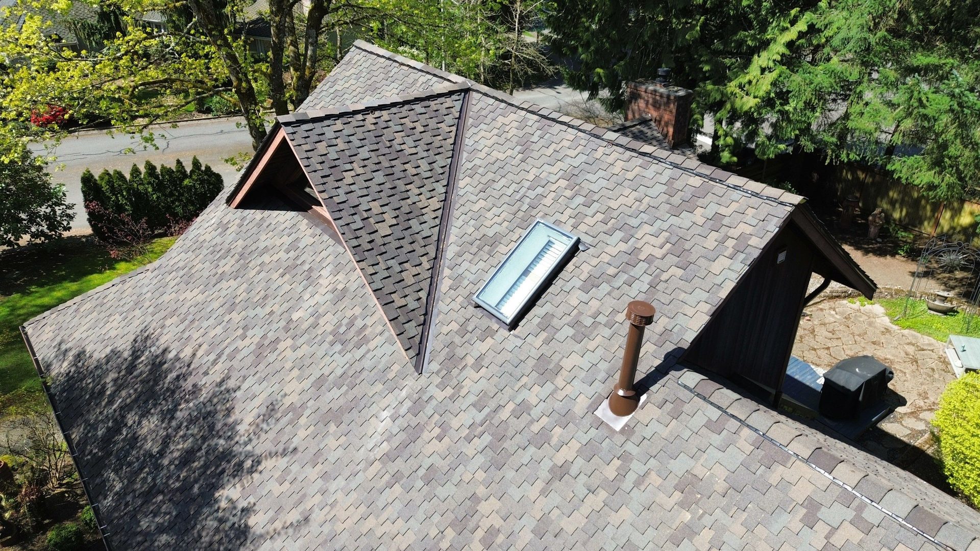 Autumn Blend CertainTeed Presidential asphalt shingle roof installation on Mill Creek, WA home, full property context