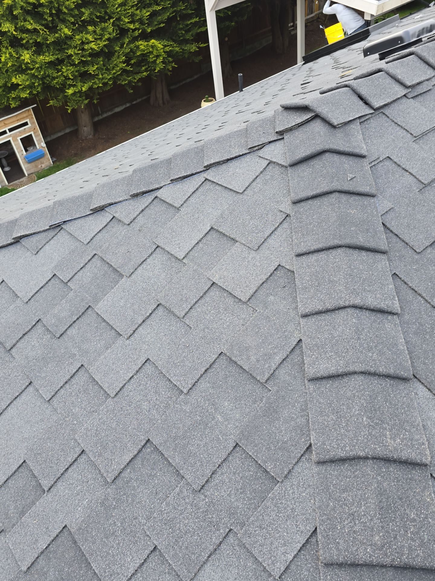 Detail of Midnight Black CertainTeed Presidential asphalt shingle roof showing craftsmanship in Brier, WA