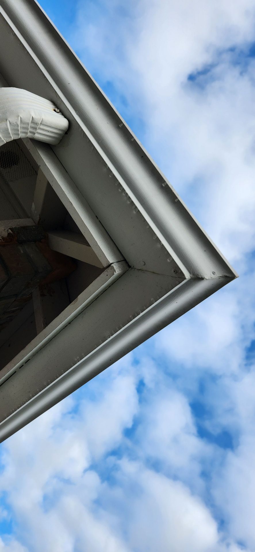 Midnight Black CertainTeed Presidential asphalt shingle roof installation on Brier, WA home, full property context